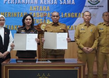 Kejari dan Pemkab Langkat Teken MoU Perkuat Penegakan Hukum Perdata dan TUN