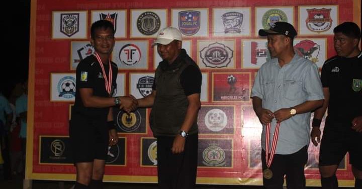 Anggota DPRD Pasbar Hadiri Final Laga Porsis Cup XVII Simpang, Kemenangan Diraih Singa Lapar Aek Nabirong