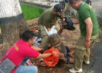 Seorang Pria Paruh Baya Ditemukan Tergeletak di Pinggir Jalan Raya Bantarbolang,bPemalang