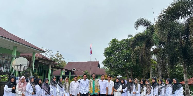 Anggota DPRD, Yondrizal Beri Motivasi Kepada Pelajar di MAN 4 Pasbar