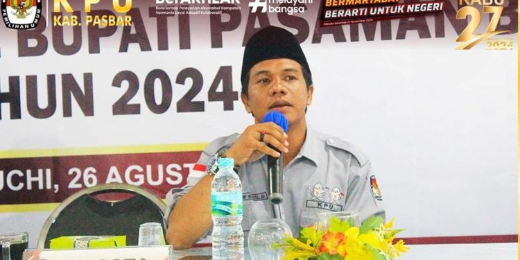 KPU Pasbar Tetapkan 4 Bapaslon Bupati dan Wakil Bupati Memenuhi Syarat