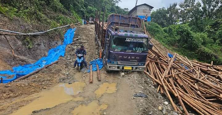 Pengguna Jalinsum Batu Jomba Sengsara, Pemerintah ‘Tertawa’