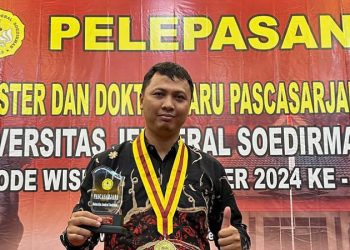Raih Gelar S2, Himawan Kader PKS Terima Pujian