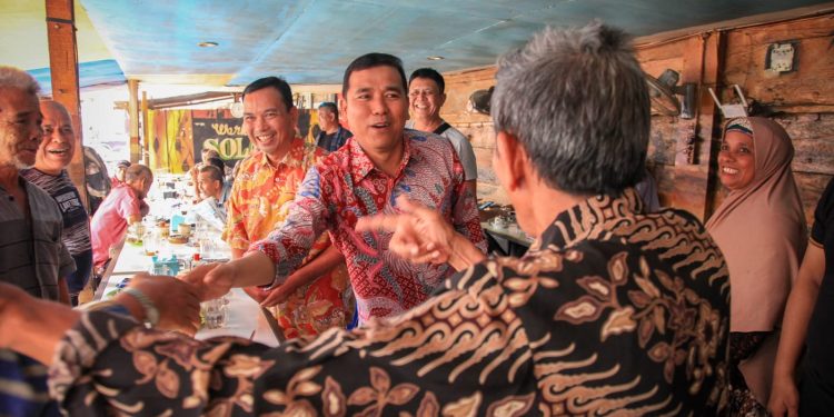 Hasan Basri Sagala Menyapa Labuhanbatu dengan Pantun