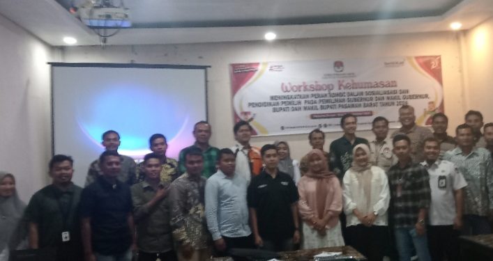KPU Pasbar Beri Pelatihan Kehumasan Devisi Permas PPK Dalam Sosialisasi dan Pendidikan Pemilih Pada Pilkada 2024