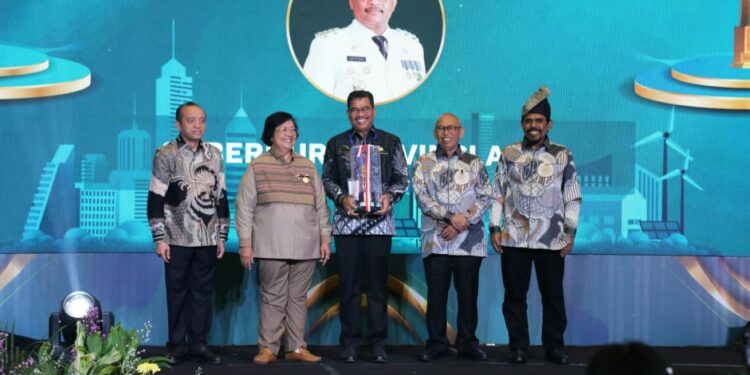 Penghargaan Green Leadership Nirwasita Tantra Untuk Kota Lhokseumawe