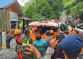 Semua Korban Longsor di Solok Nerhasil Dievakuasi, 12 Korban Selamat