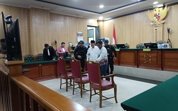 Eks Gubernur Maluku Utara Abdul Gani Kasuba Divonis 8 Tahun Penjara!