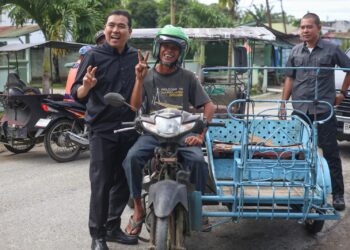 Hasan Basri Sagala Bernostalgia dan Kunjungi Sekolahnya di Labusel