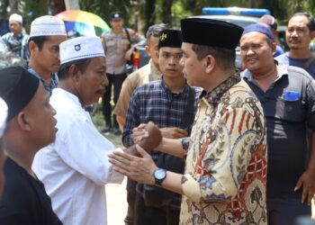 Di Labusel Pasangan Edy – Hasan Diminta Warga Bantu Selesaikan Kasus Tanah