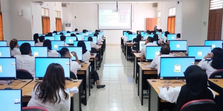 72 Calon Notaris Ikuti Seleksi CAT di UPT BKN Pangkalpinang