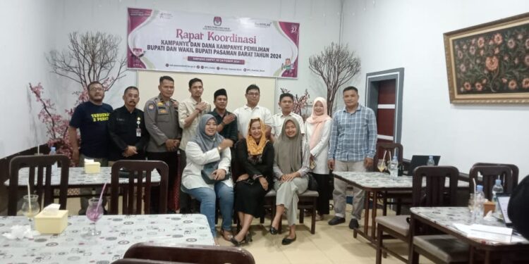 KPU Pasbar Rakor Bersama LO Paslon Terkait Kampanye dan Dana Kampanye Pilkada 2024