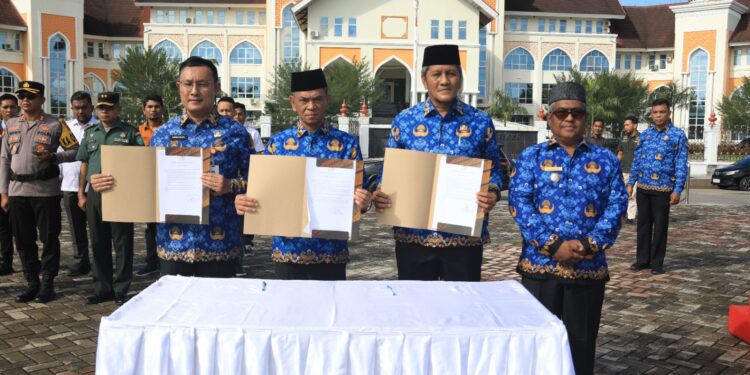 Pemkab Aceh Utara Gelar Apel Pasukan Linmas dan Ikrar Netralitas ASN