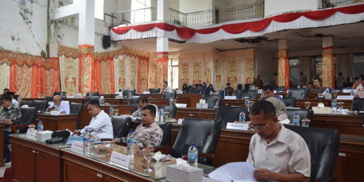 DPRD Gelar Paripurna Penyampaian Nota Pengantar 2 Ranperda Pasbar