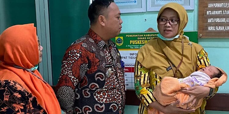 Bayi Tanpa Dosa Dibuang Orangtuanya di Pemalang