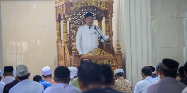 Khutbah Jumat Hasan Basri Sagala