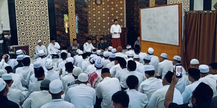 Hasan Basri Sagala Memotivasi Santri Pondok Pesantren Hidayatullah
