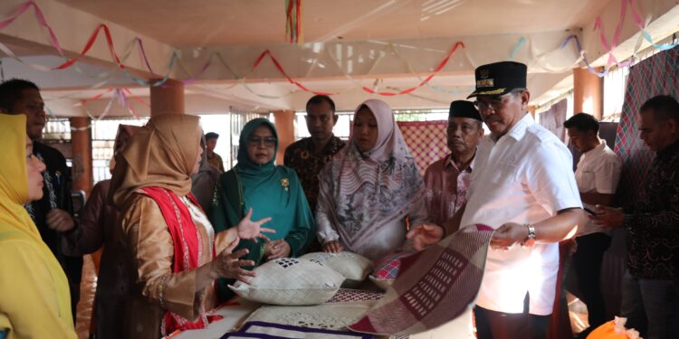 Anyaman Pandan Butuh Inovasi agar Miliki Daya Saing