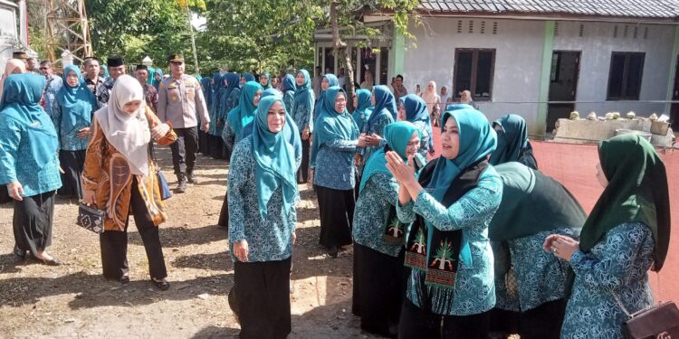 Pj Ketua TP-PKK Aceh Tinjau Gampong Kawasan Pedalaman Aceh Utara