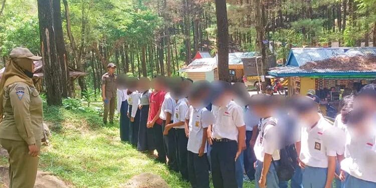 Satpol PP Pemalang Razia 32 Pelajar Membolos