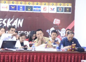 Bawaslu Humbahas Ingatkan KPU dan Paslon Soal APK