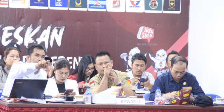 Bawaslu Humbahas Ingatkan KPU dan Paslon Soal APK