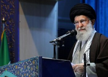 Khamenei Puji Serangan Rudal Iran ke Israel: Kinerja Brilian!