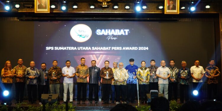 Pj Bupati Langkat Faisal Hasrimy Terima “Sahabat Pers Award 2024” Sebagai Bukti Dedikasi pada Dunia Media