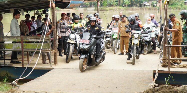 Pj Bupati Langkat Faisal Hasrimy Pimpin Patroli Skala Besar Pastikan Keamanan Pilkada Serentak 2024