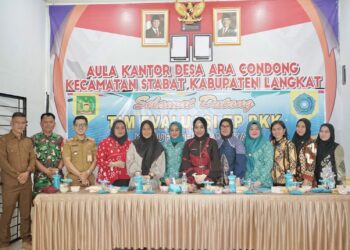 Pj Ketua TP PKK Langkat Evaluasi Calon Desa Percontohan di Desa Telaga Jernih dan Arah Condong