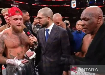 Mike Tyson Kalah Dari Paul Jake Dalam Pertarungan Delapan Ronde