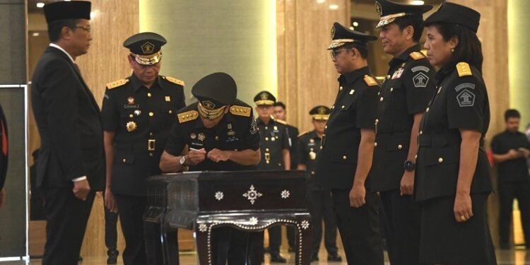 Dukung Penuh Asta Cita, Menteri Hukum Lantik 11 Pimpinan Baru