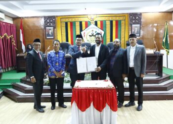 271 PNS Pemko Lhokseumawe Terima Satyalencana Karya Satya