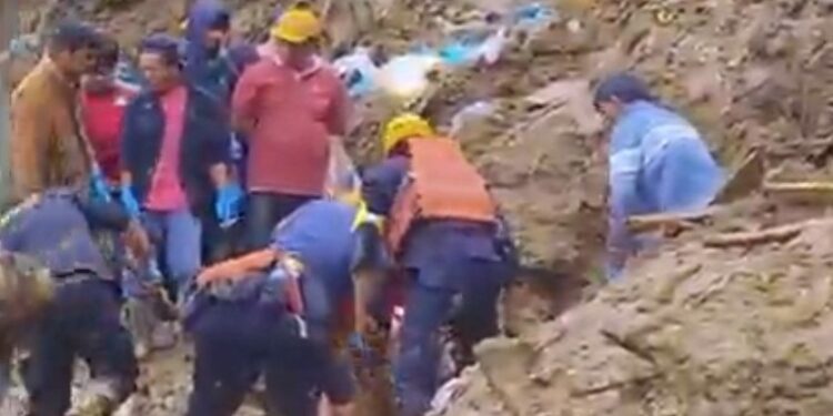 10 Korban Longsor di Karo Berhasil Ditemukan, Operasi Pencarian Resmi Berakhir