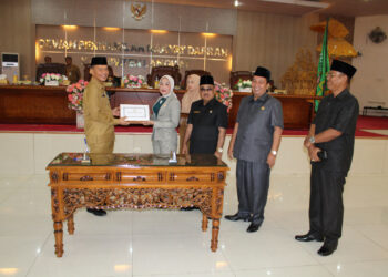 DPRD Langkat Gelar Paripurna Penyampaian Ranperda APBD 2025