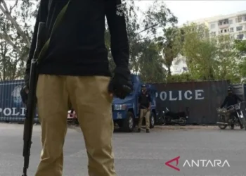 Tujuh polisi diculik, 8 militan tewas dalam bentrokan di Pakistan