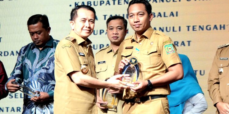 Langkat Raih Penghargaan Keterbukaan Informasi Publik, Pj. Bupati Tegaskan Komitmen Transparansi