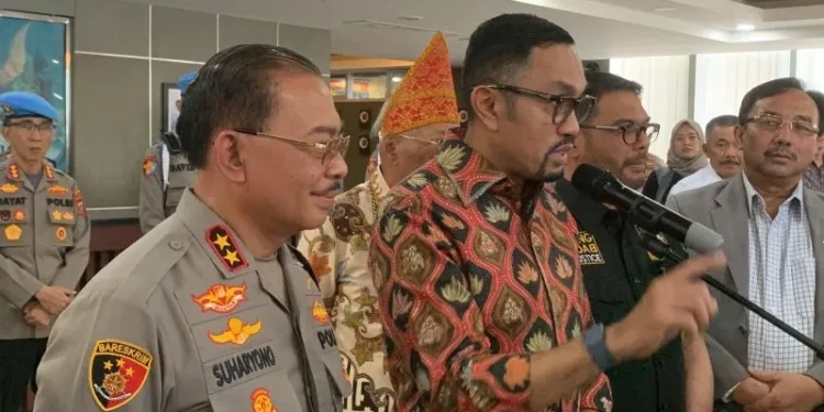 Jelang Akhir Tahun, Polri Mutasi 734 Pati dan Pamen, Lima Polwan Jadi Kapolres
