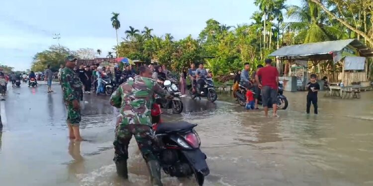 TNI Siaga Banjir, Sebagian Kawasan Aceh Utara Mulai Terendam