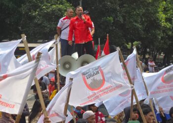 Ketum PB KAMI Tegas Tolak Polri di Bawah TNI atau Kemendagri