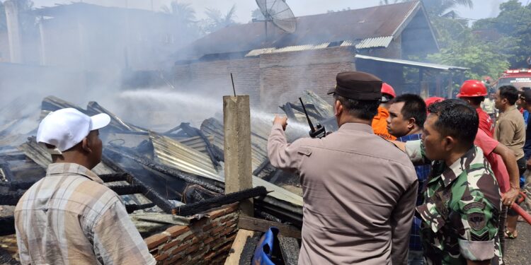 Rumah Milik Karyawan Perta Arun Gas Terbakar