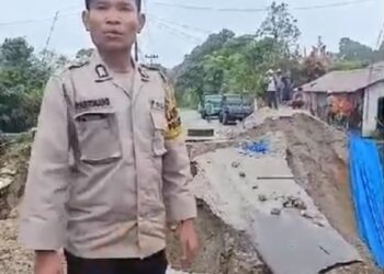 Jalan Lintas Medan-Dolok Sanggul di Desa Barisan Nauli Putus Total