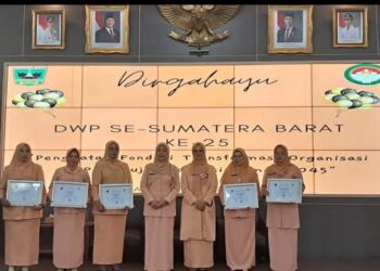 DWP Pasbar Raih Juara II Penilaian E-Reporting Tingkat Provinsi pada HUT ke-25 DWP Se-Sumbar