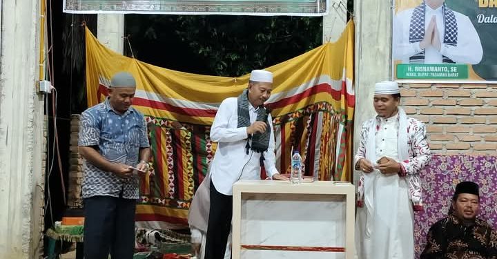Wabup Risnawanto Hadiri Peringatan Isra’ Mi’raj di Mushalla Ar-Rahman Batang Biyu Rimbo Gantiang