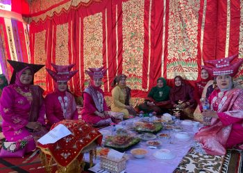 Tradisi Makan Bajamba Meriahkan Hari Jadi ke-21 Kabupaten Pasaman Barat