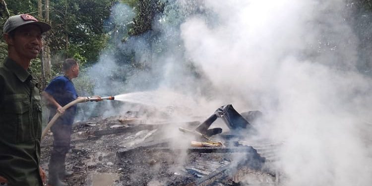 Dua Peristiwa Kebakaran Terjadi Pada Saat Hujan Deras Melanda Kabupaten Pemalang