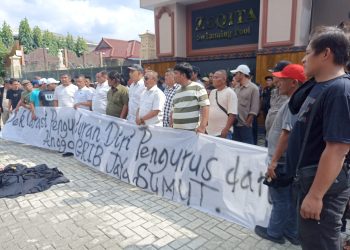 Anggota dan Pengurus Utama DPD GRIB Jaya Sumut Mengundurkan Diri dan Melepas Seragam