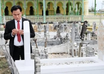 Yusril Ihza Mahendra Prihatin: Makam Pahlawan Nasional Tengku Amir Hamzah Kurang Terawat