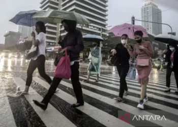 Senin, Seluruh Kota Besar Indonesia Diguyur Hujan Ringan-Berpetir