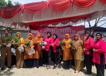 GOW dan Bhayangkari Pasbar Ikuti Launching Program Pekarangan Lestari